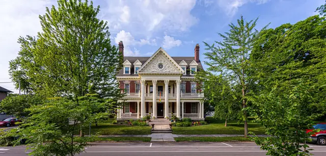 825 E Washington St, Muncie Indiana